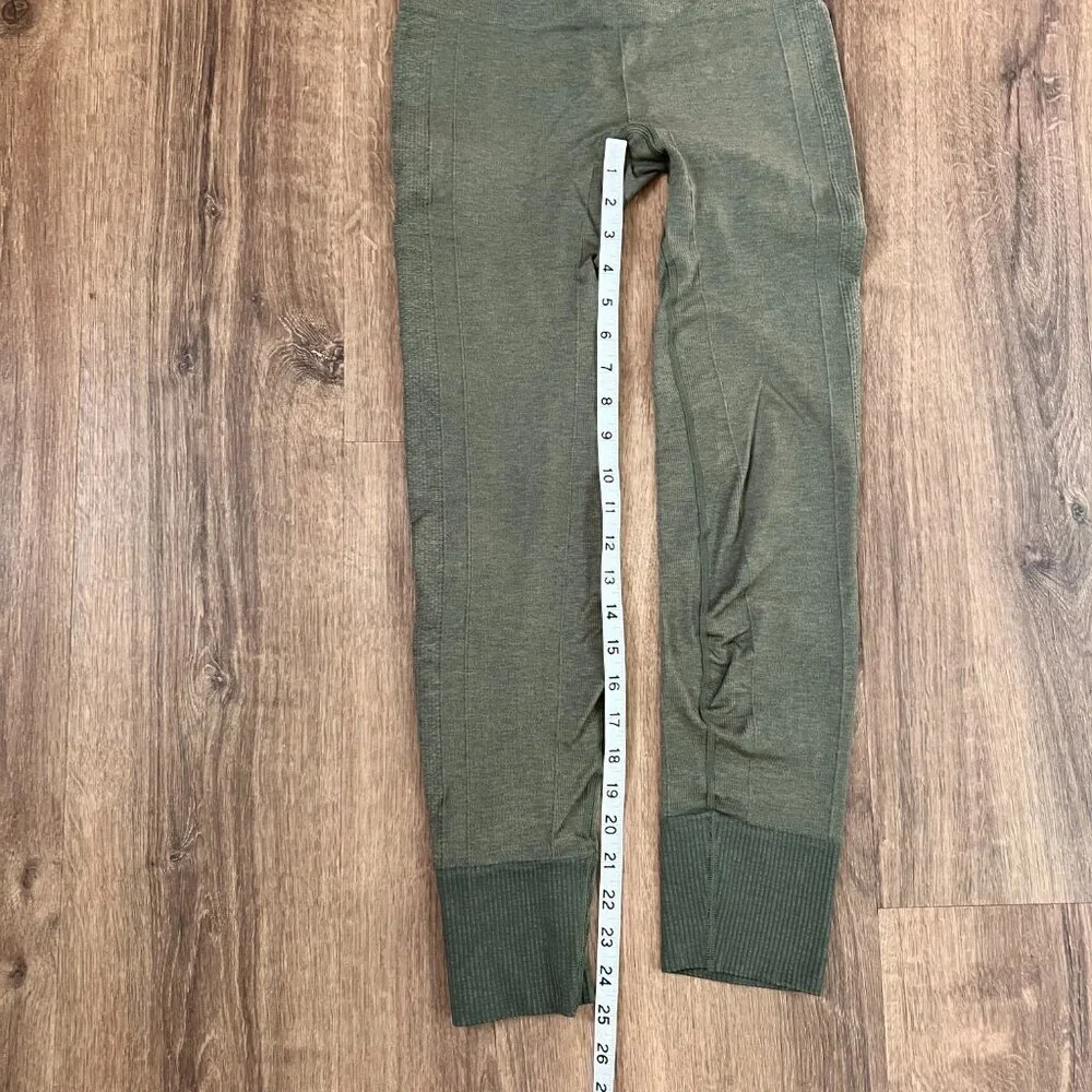 Lululemon Q5 Compression Leggings Olive Green Sz 4 - Picture 12 of 14
